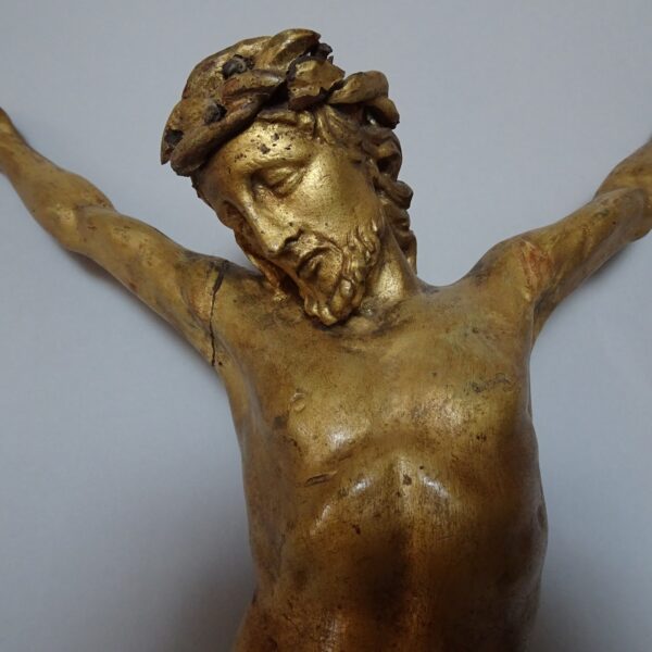 Cristo in legno dorato-1