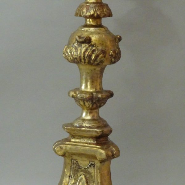 Candeliere parmigiano Luigi XV.3